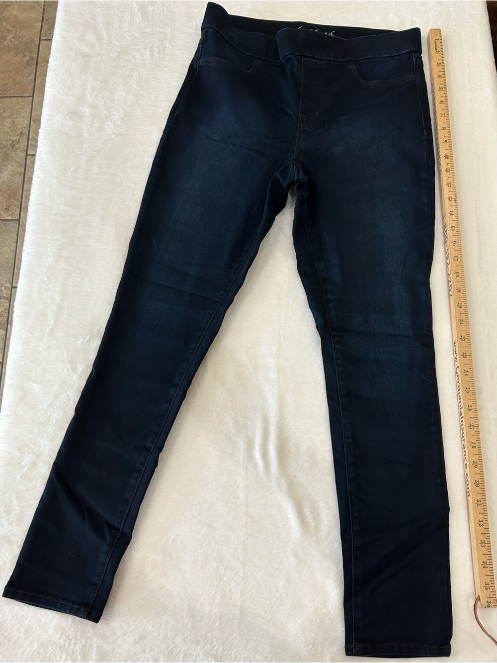 Women’s Dark Blue Slim Fit Jeans/ jeggings